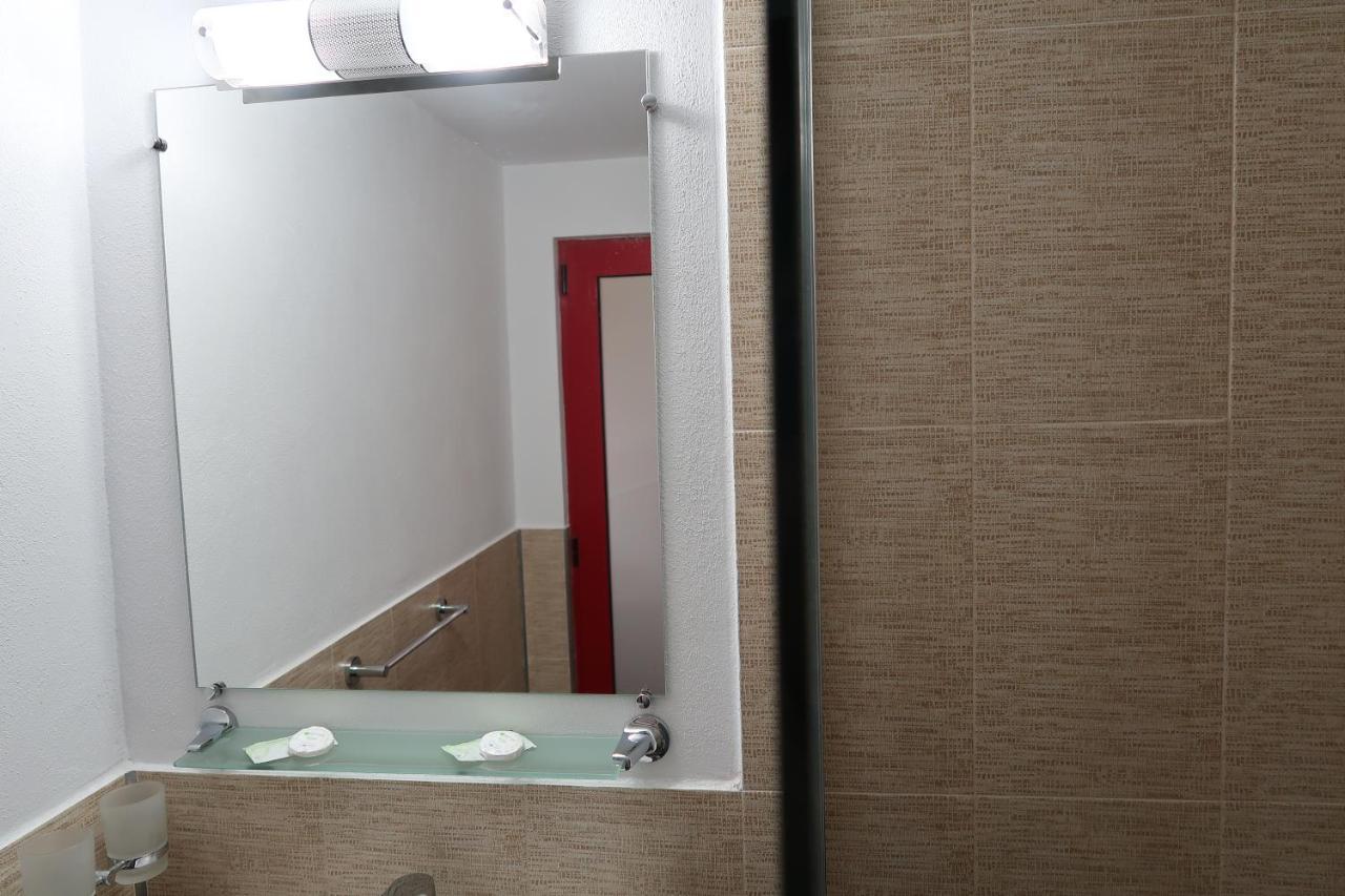 Pensiunea Arthur Râmnicu Vâlcea Extérieur photo