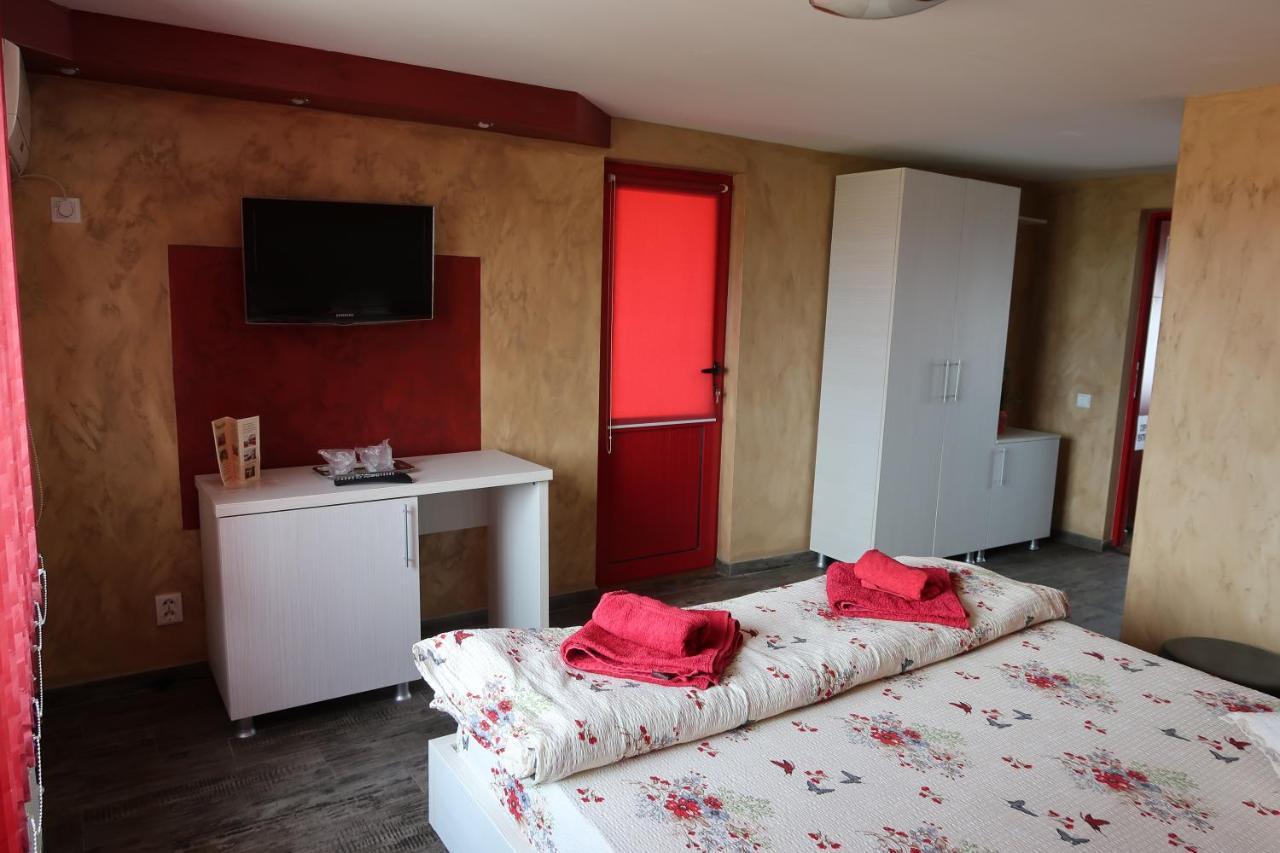 Pensiunea Arthur Râmnicu Vâlcea Extérieur photo