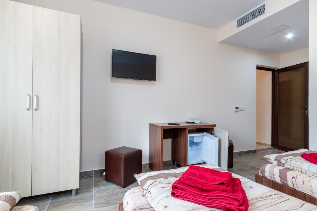 Pensiunea Arthur Râmnicu Vâlcea Extérieur photo