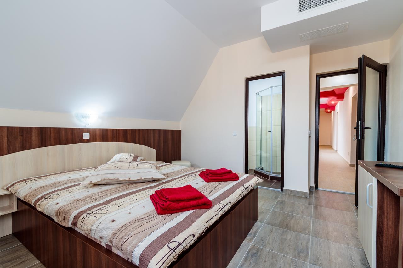 Pensiunea Arthur Râmnicu Vâlcea Extérieur photo