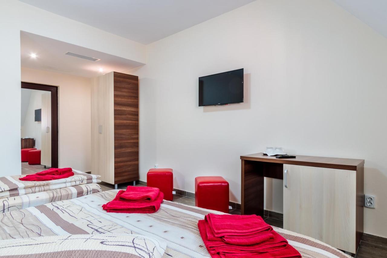 Pensiunea Arthur Râmnicu Vâlcea Extérieur photo